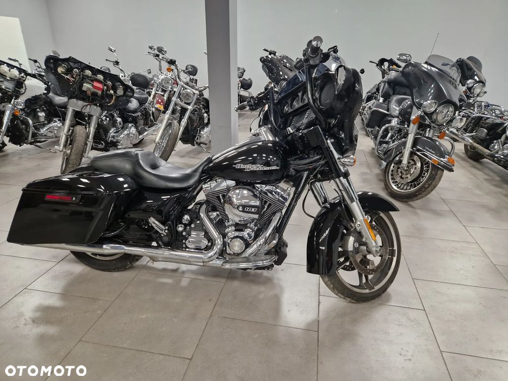 Harley-Davidson Touring Street Glide - 3