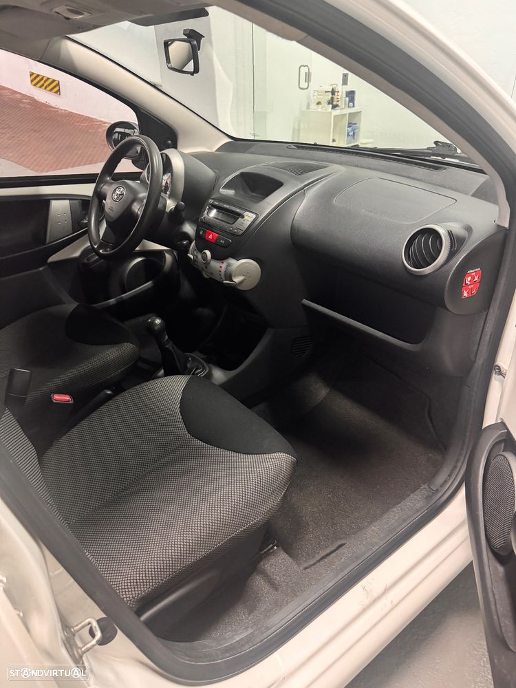 Toyota Aygo City - 7