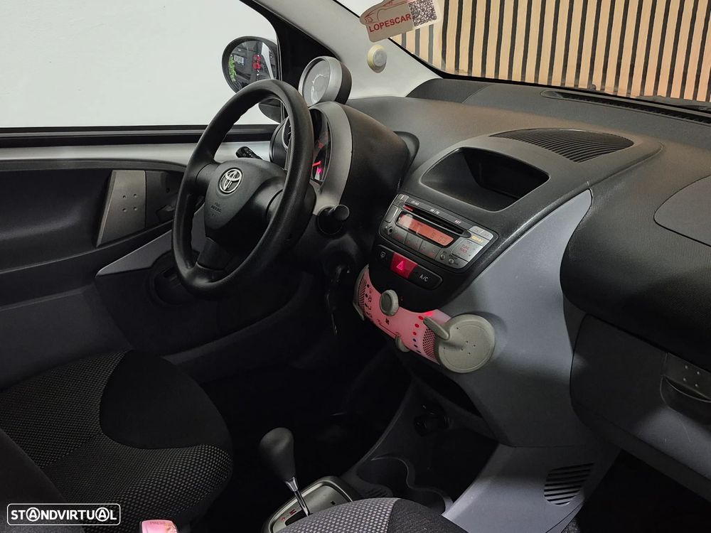 Toyota Aygo 1.0 Plus Sport Pack MM - 11