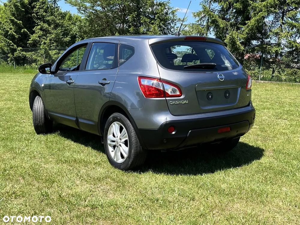 Nissan Qashqai - 2