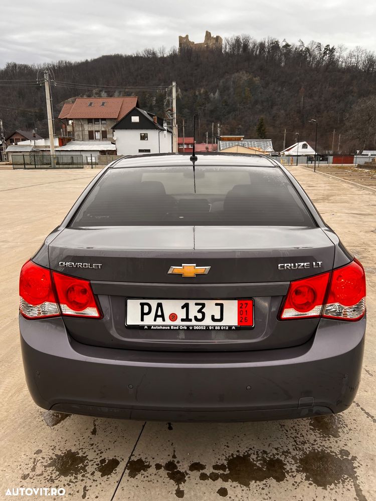 Chevrolet Cruze 2011 photo 3
