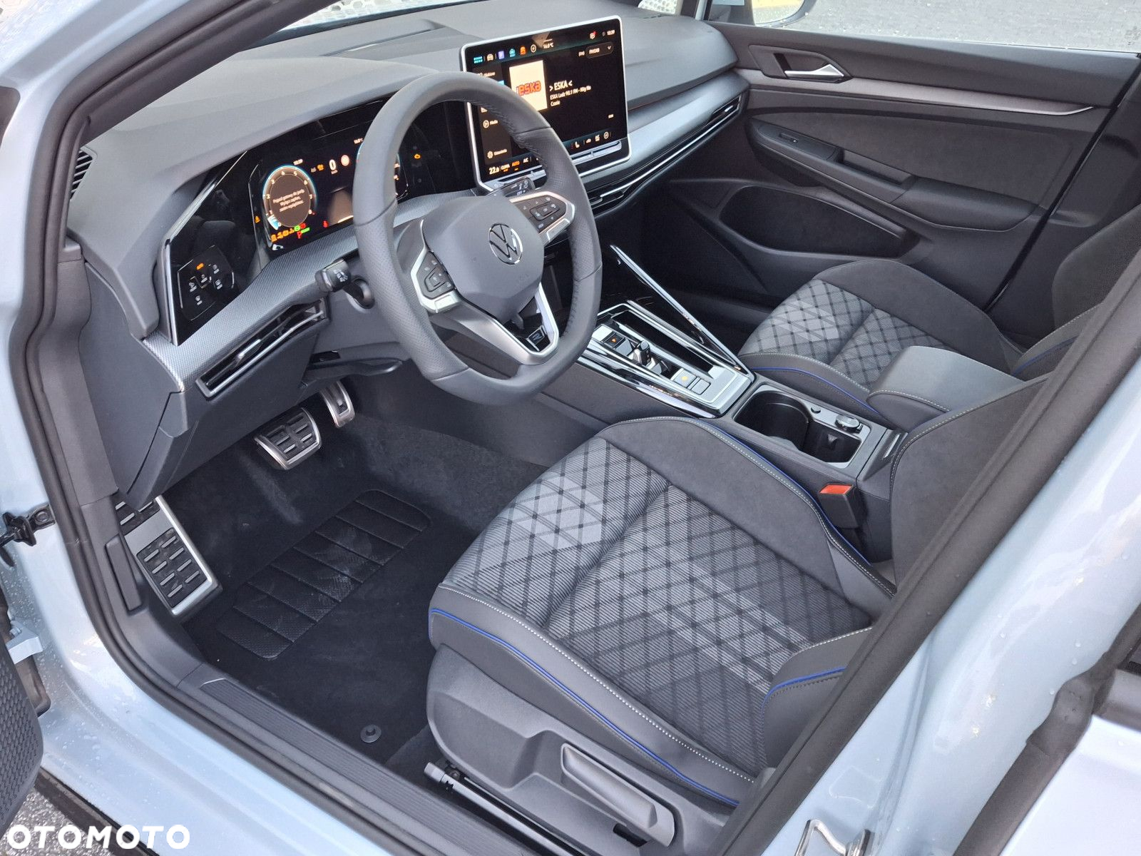 Volkswagen Golf - 8