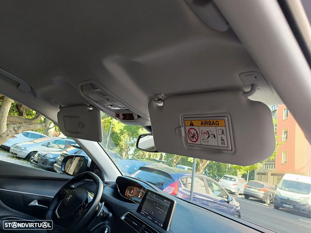 Peugeot 3008 PureTech 130 Stop & Start GPF EAT8 Active - 26
