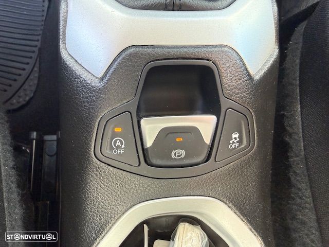 Jeep Renegade 1.4 MultiAir Limited - 26