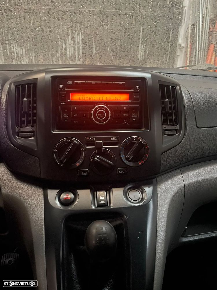 Nissan NV200 Combi - 3