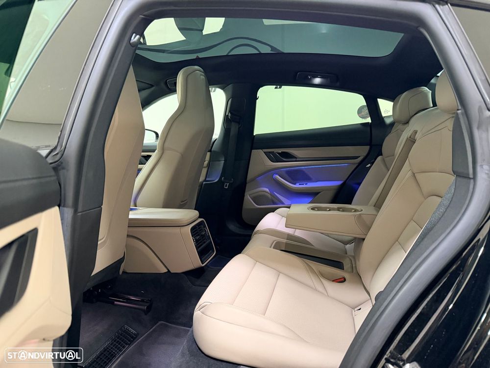 Porsche Taycan Standard - 39