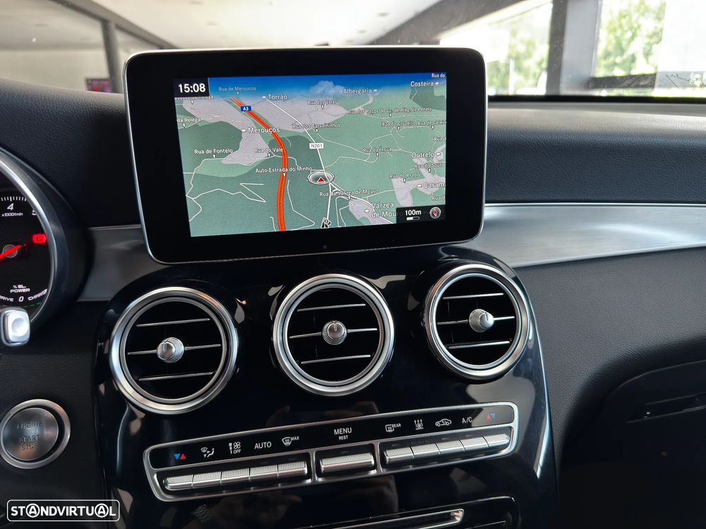 Mercedes-Benz GLC 350 e 4Matic 7G-TRONIC AMG Line - 11