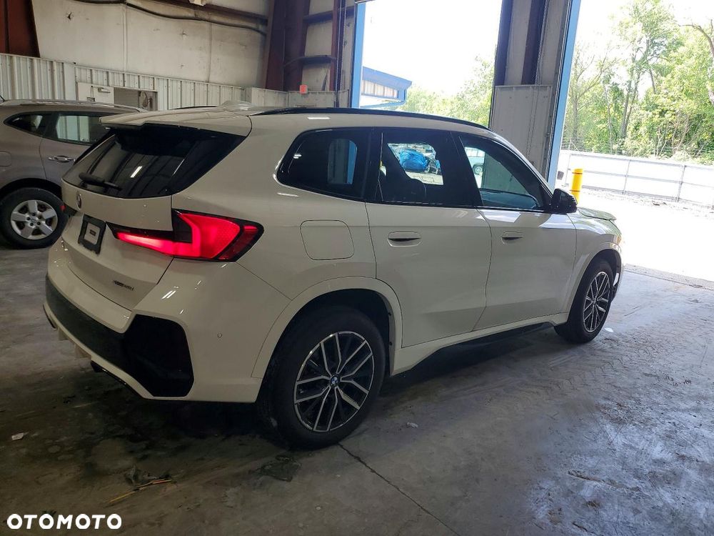 BMW X1 xDrive25i xLine - 3