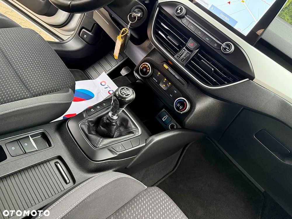 Ford Focus 1.5 EcoBlue STart-Stopp-System TITANIUM - 19