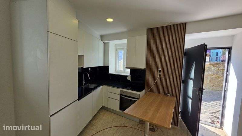 Maradia Remodelada no Porto - Grande imagem: 2/12
