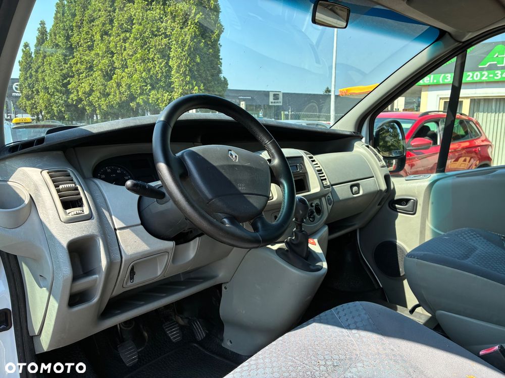 Renault Trafic Passenger Expression - 14