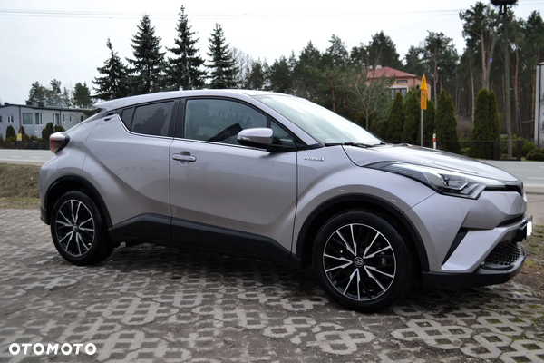 Toyota C-HR Hybrid Style