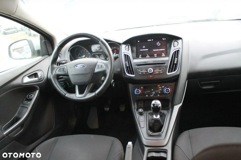 Ford Focus - 13