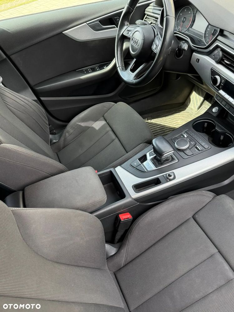 Audi A4 Avant - 4