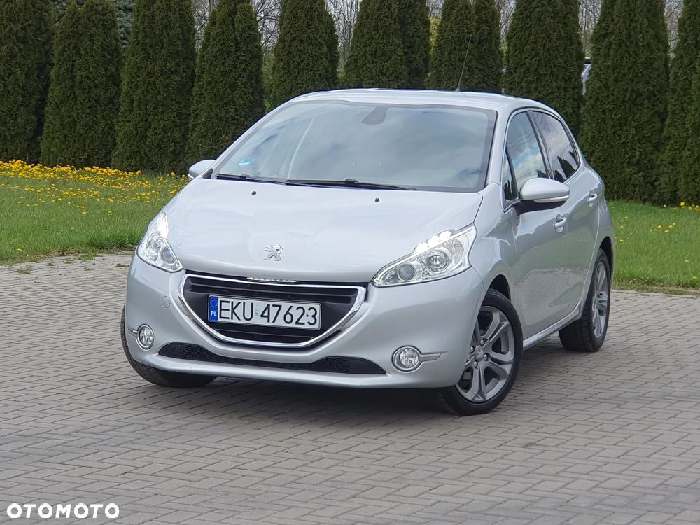 Peugeot 208 - 2