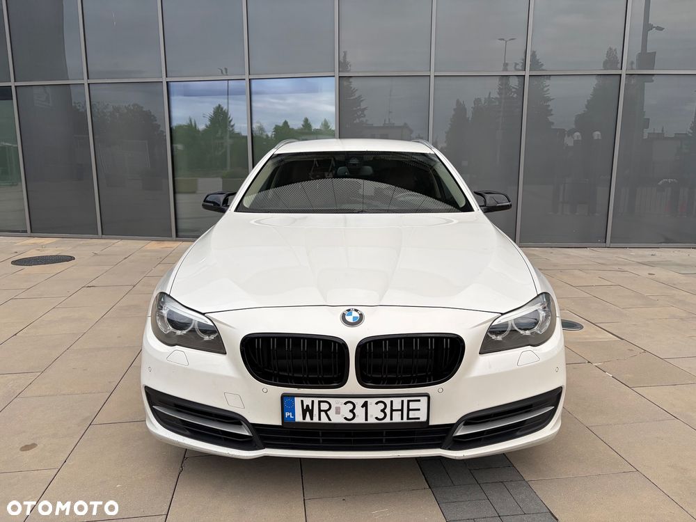 BMW Seria 5 520d Luxury Line - 2