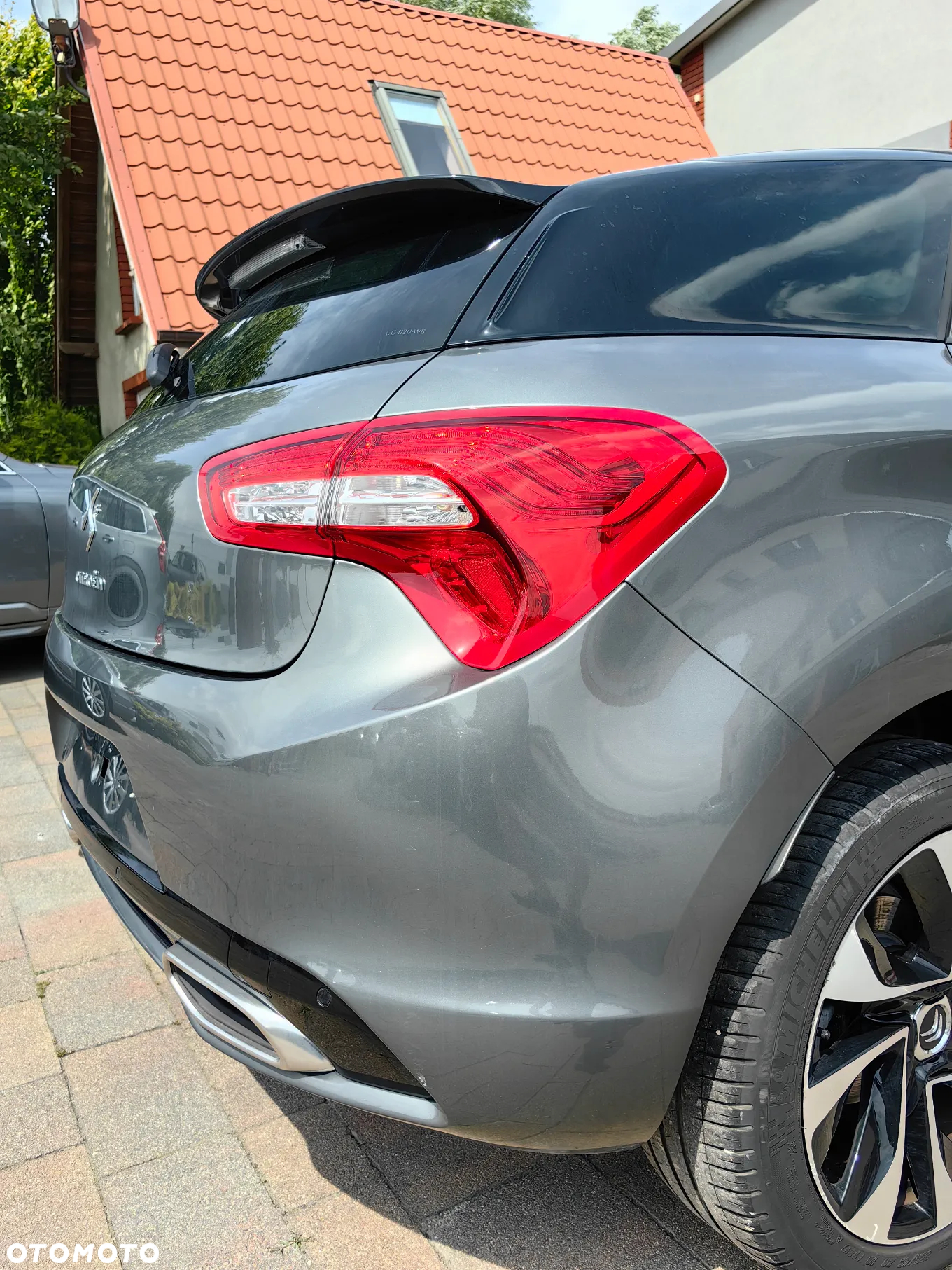 DS Automobiles DS 5 - 12