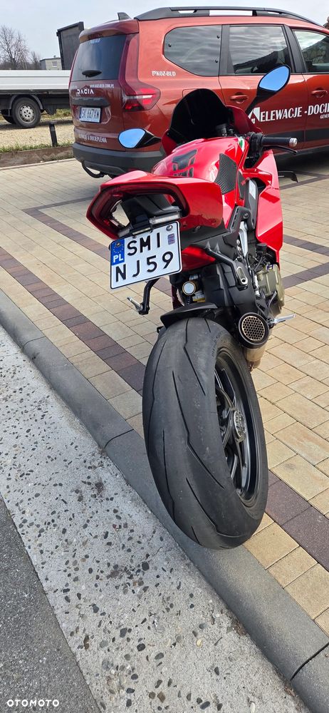 Ducati Panigale V4 - 4