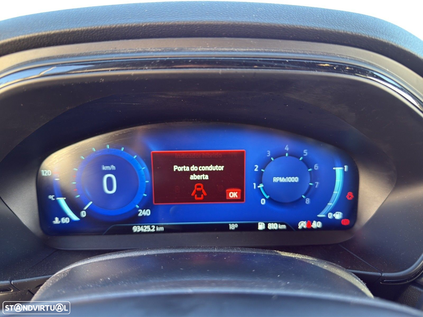 Ford Focus 1.0 EcoBoost Hybrid ST-LINE - 9