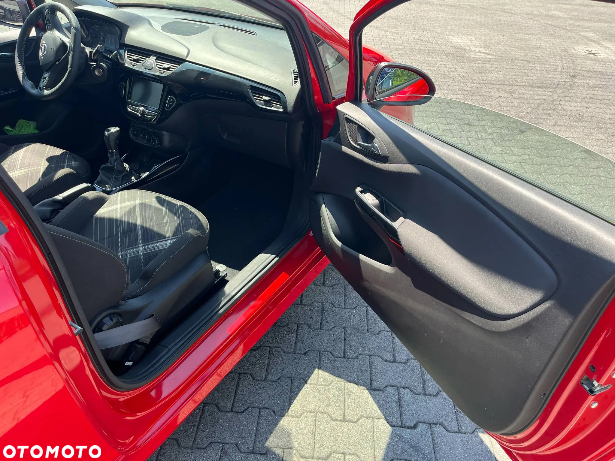 Opel Corsa 1.4 T Cosmo S&S - 12