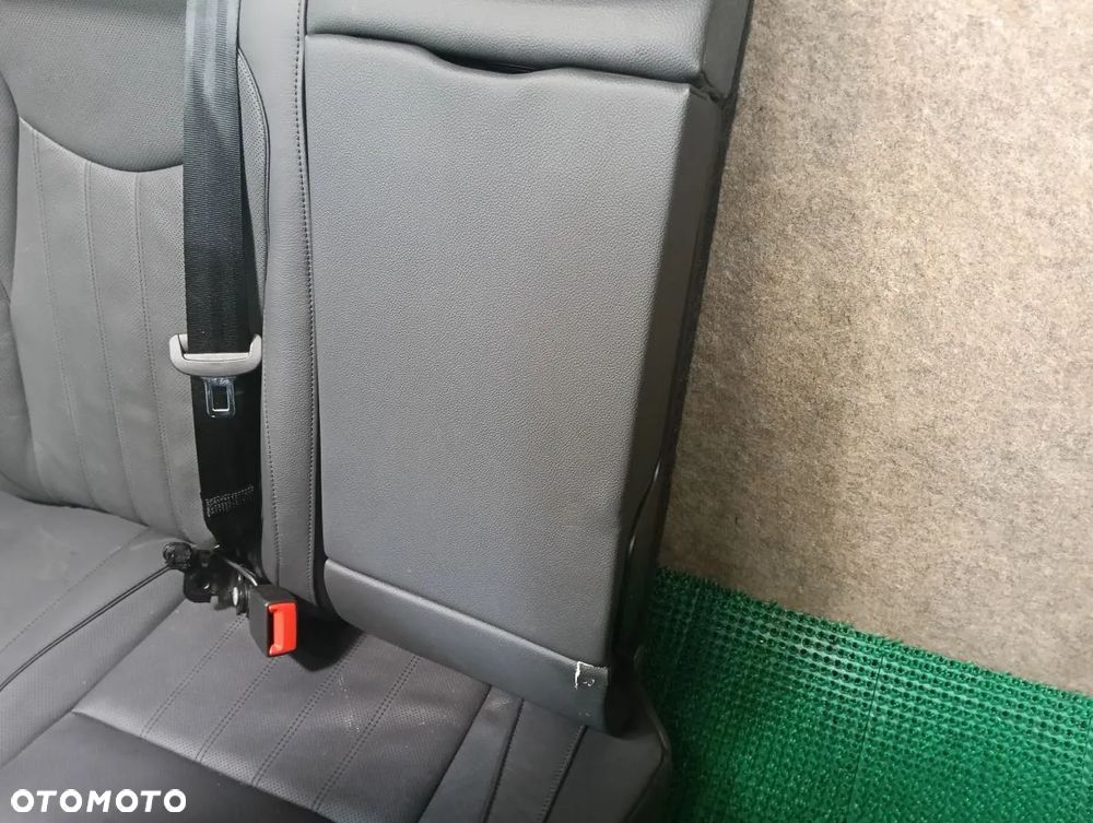 SKODA SUPERB KOM od 2024r Fotele Kanapy - 9