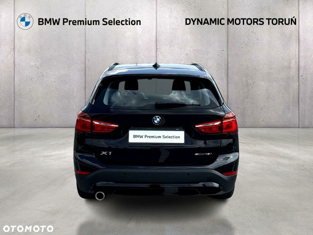 BMW X1 sDrive18i Advantage - 9