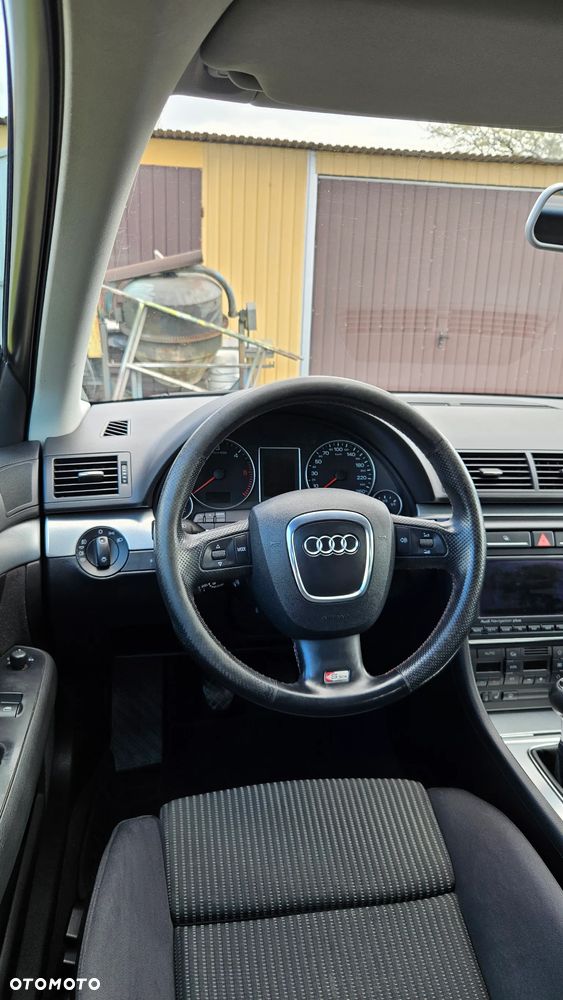 Audi A4 Limousine 2.0 TDI - 7