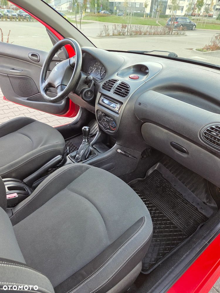 Peugeot 206 - 6