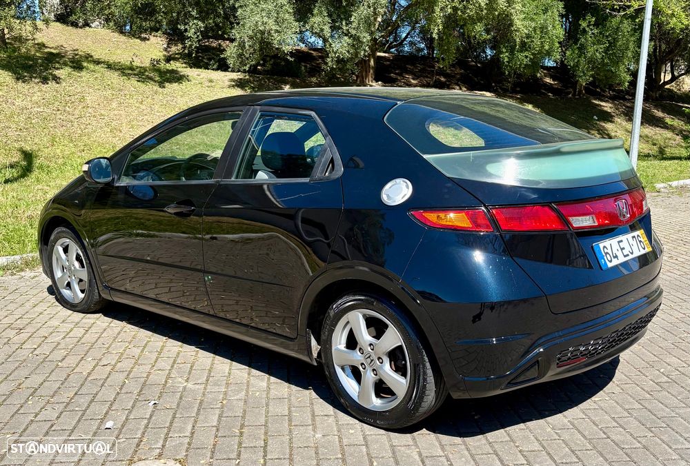 Honda Civic 1.4 Comfort - 2