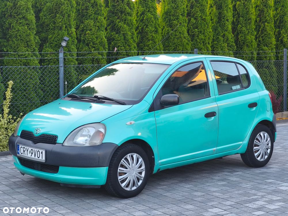 Toyota Yaris 1.0 Base - 2