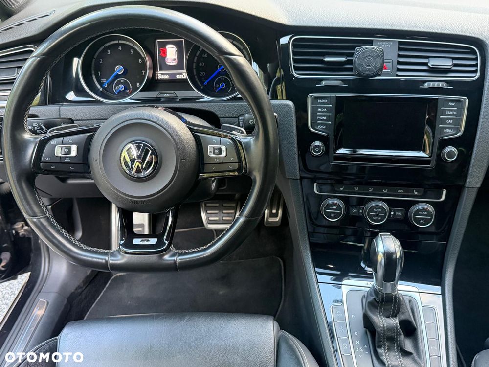 Volkswagen Golf - 14