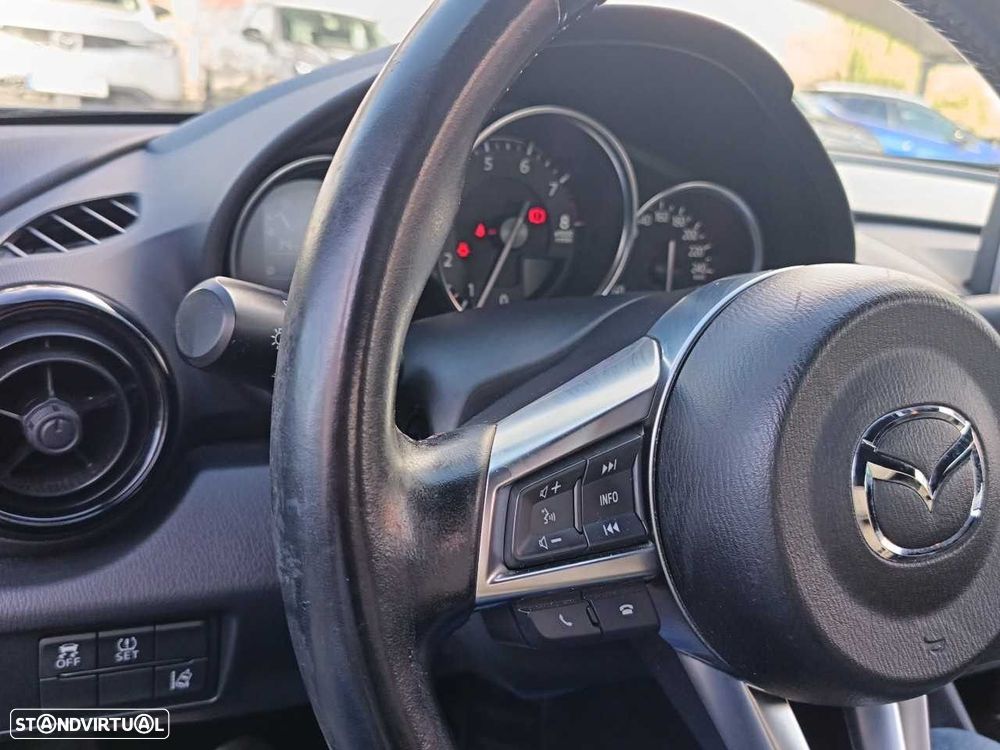 Mazda MX-5 MZR 1.5 Sky.Essence - 9