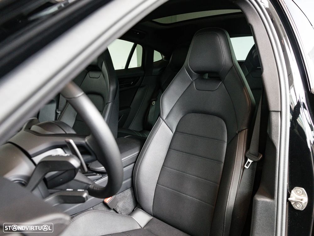 Porsche Panamera 4 E-Hybrid - 19