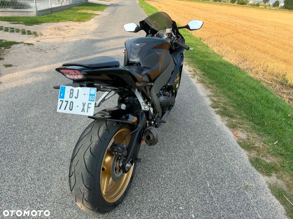 Honda CBR - 2
