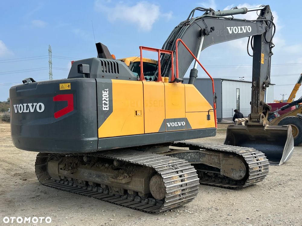 Volvo 2017 VOLVO EC 220EL - 7
