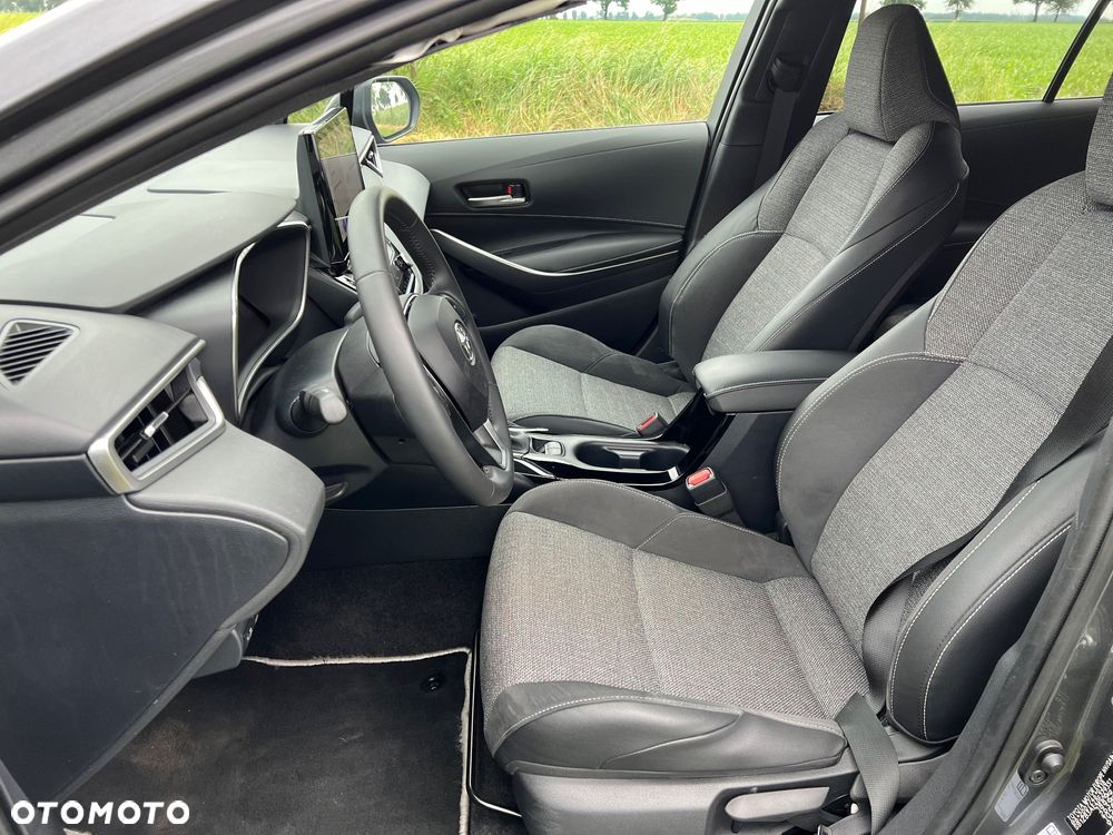 Toyota Corolla 1.8 Business Edition - 9