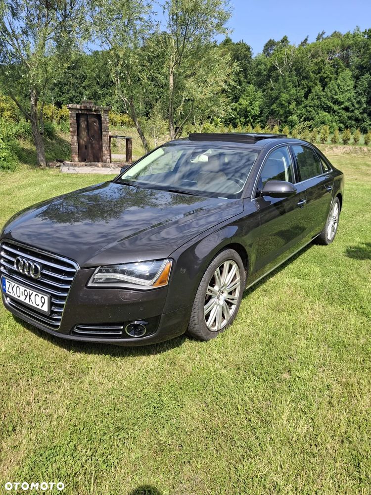 Audi A8 - 1