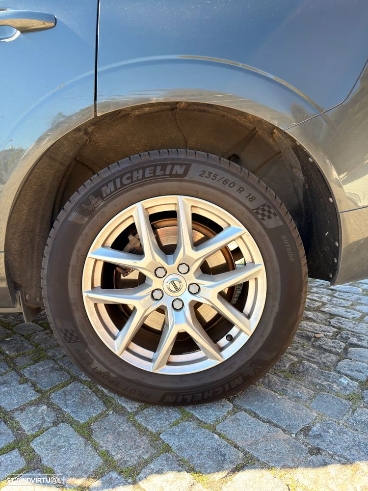 Volvo XC 60 - 4