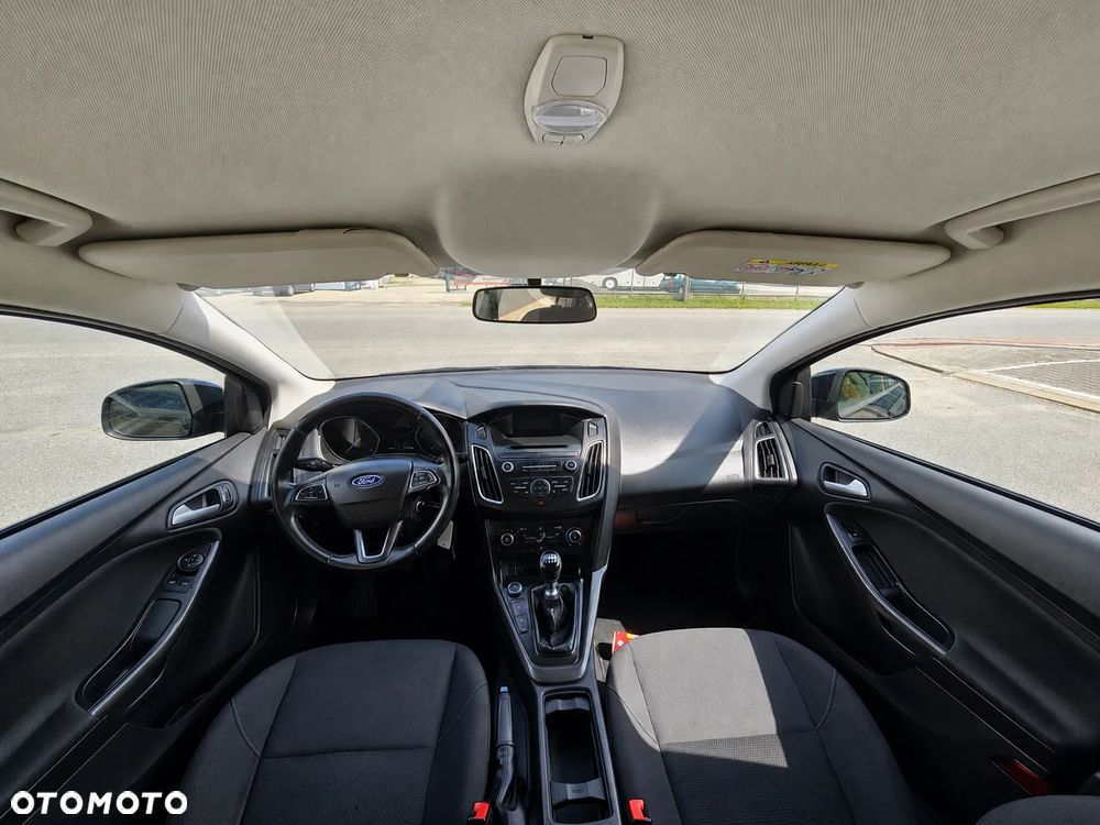 Ford Focus 1.0 EcoBoost Start-Stopp-System TITANIUM STYLE - 17