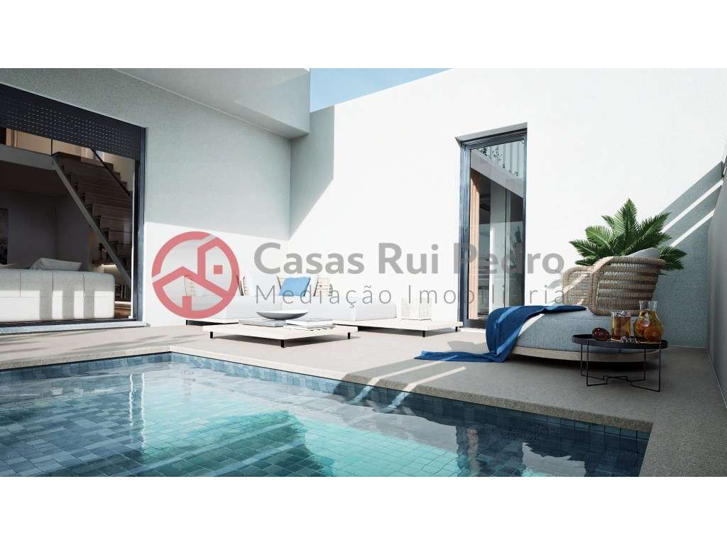 Moradia T3+1 de dois pisos com Piscina e Pérgula, Fernão Ferro - Grande imagem: 2/14