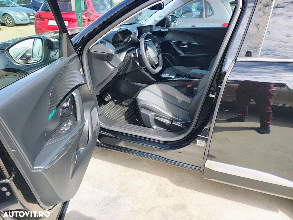 Peugeot 2008 1.5 BlueHDI 130 S&S EAT8 Allure - 5