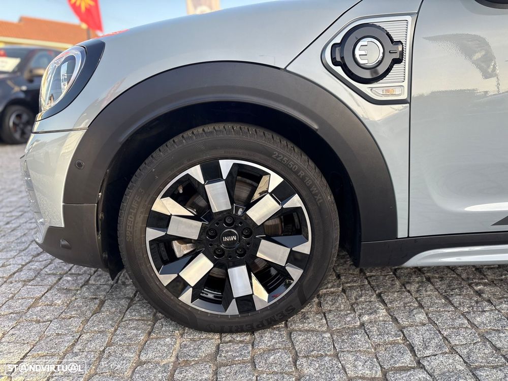 MINI Countryman Cooper SE Premium P. Untamed Edition Auto - 16