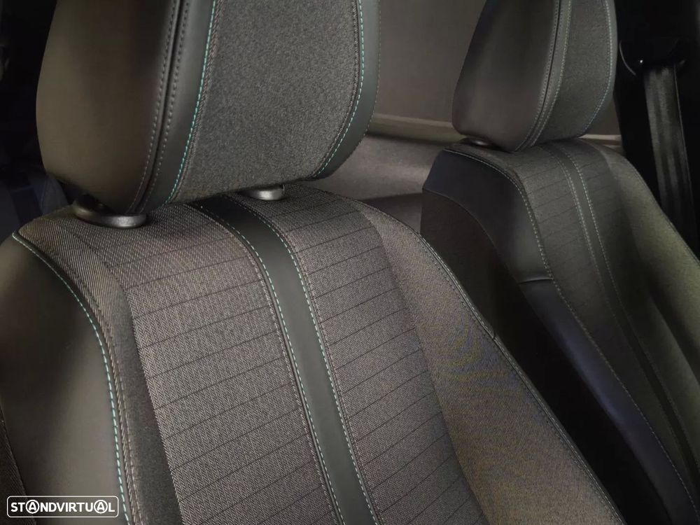 Peugeot 2008 PureTech 130 EAT8 Allure - 8