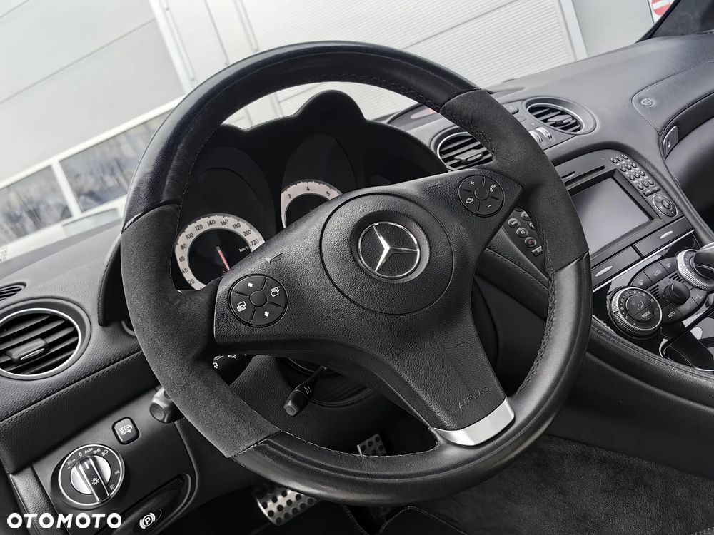 Mercedes-Benz SL - 15