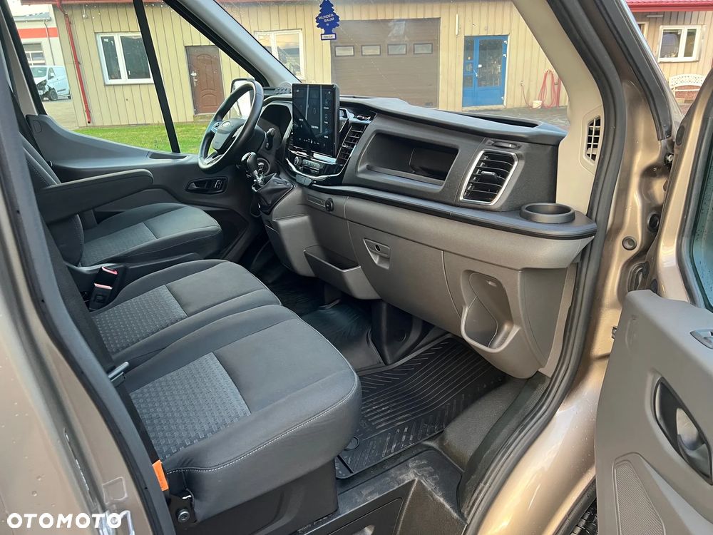 Ford Transit - 11