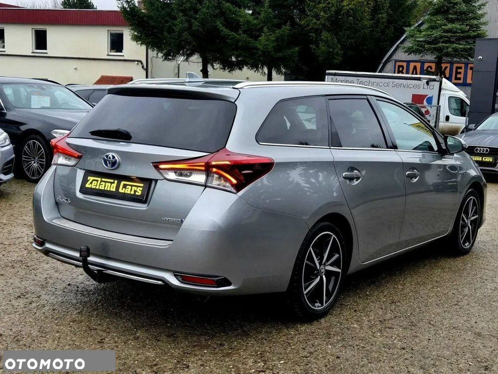 Toyota Auris 1.8 HSD Prestige - 9