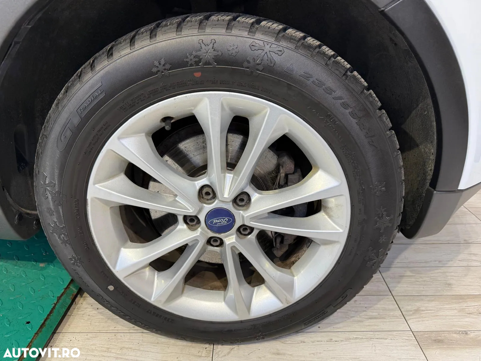 Ford Kuga 2.0 TDCi 4WD Powershift Titanium - 16