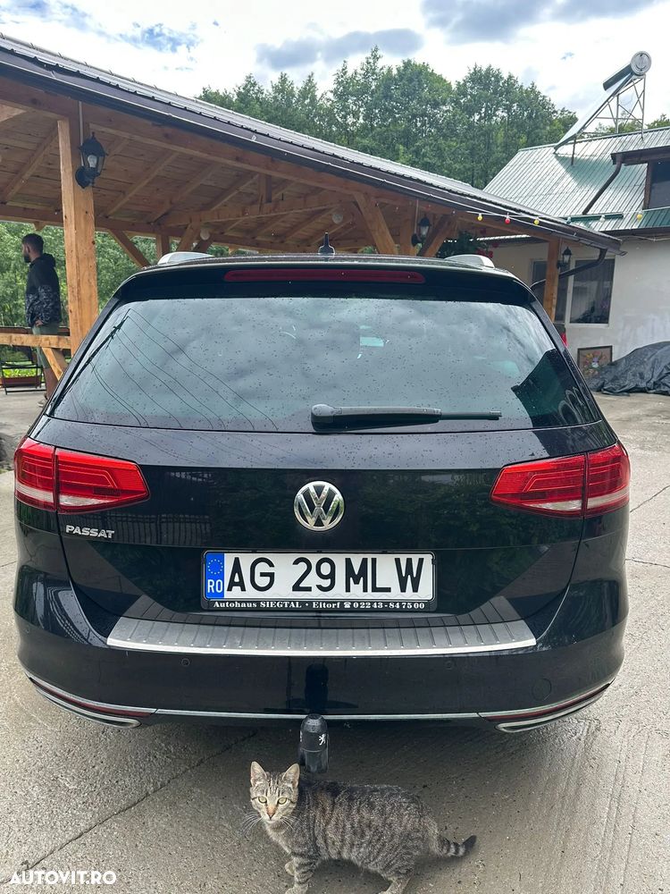 Volkswagen Passat 2.0 TDI DSG Comfortline - 6