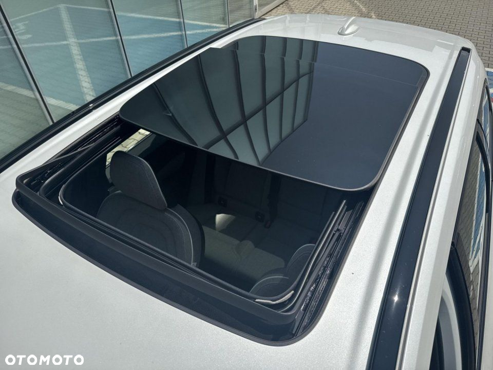 Volvo XC 60 - 32