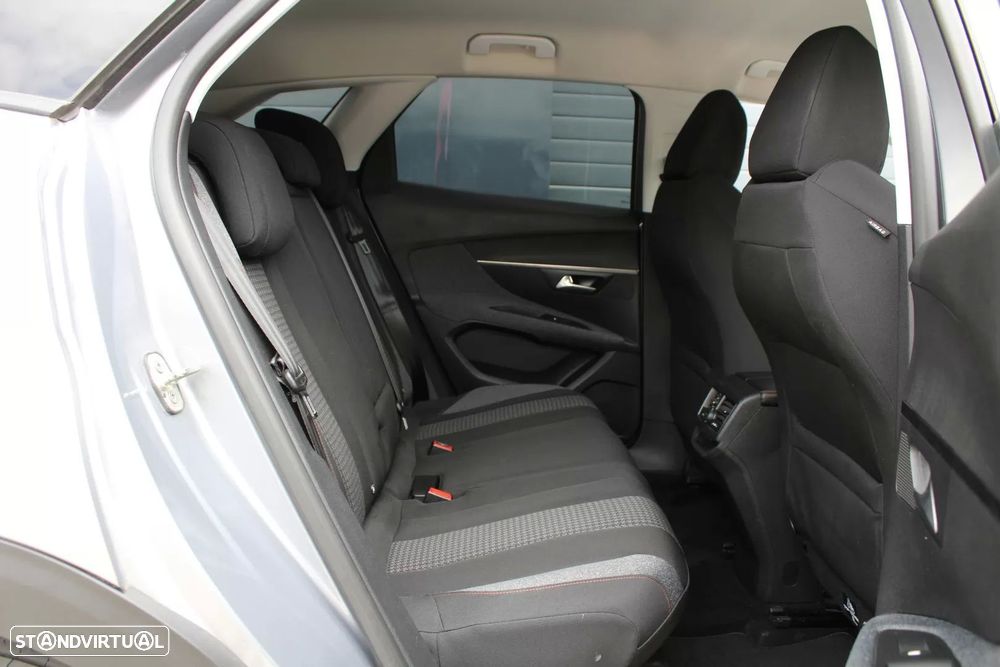 Peugeot 3008 1.2 PureTech Style - 12